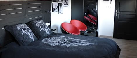 Habitación doble superior | 1 dormitorio, minibar, caja fuerte y decoración individual