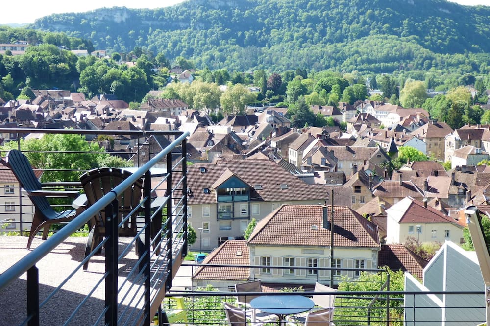 La Colline aux Yeux Doubs