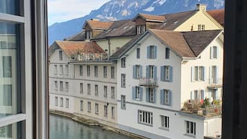 Habitación doble, vista al río, junto a la montaña | Vista al agua