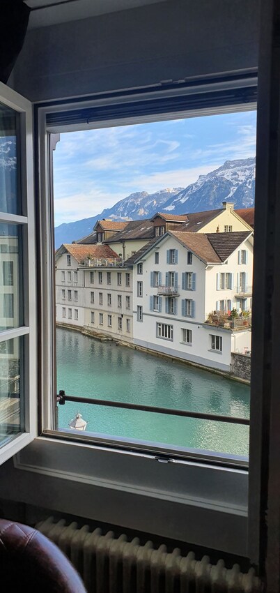 The Aarburg Hotel & Café