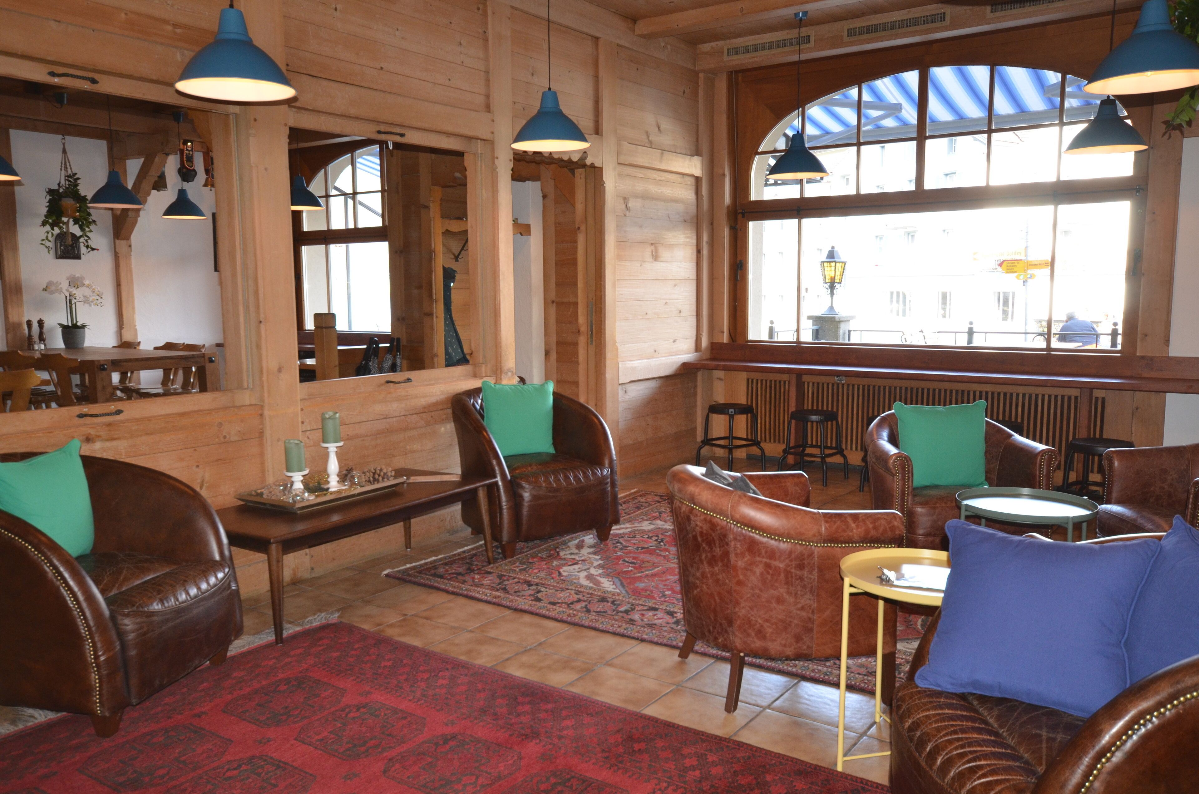 Coin salon dans le hall