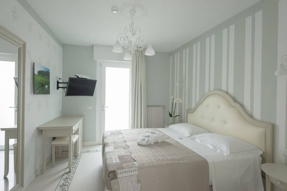 Bộ trải giường bằng vải Frette của Ý, bộ đồ giường cao cấp 