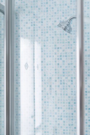 Bathroom shower - Maison 39 (Vigevano)