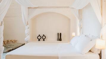 Doppia Superior, 1 letto matrimoniale, vista giardino | Biancheria da letto di alta qualità, copriletto in piuma, minibar