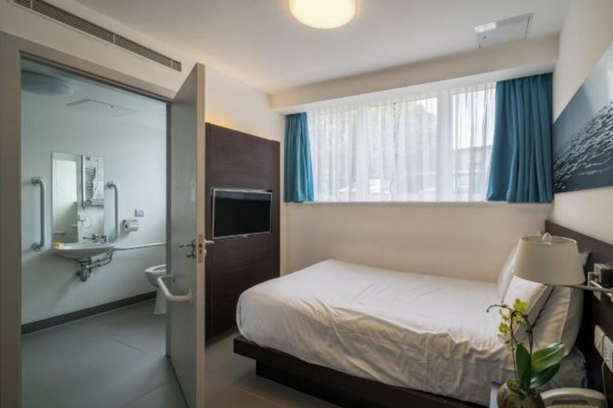 Disability Accessible Double Room 1 Double bed