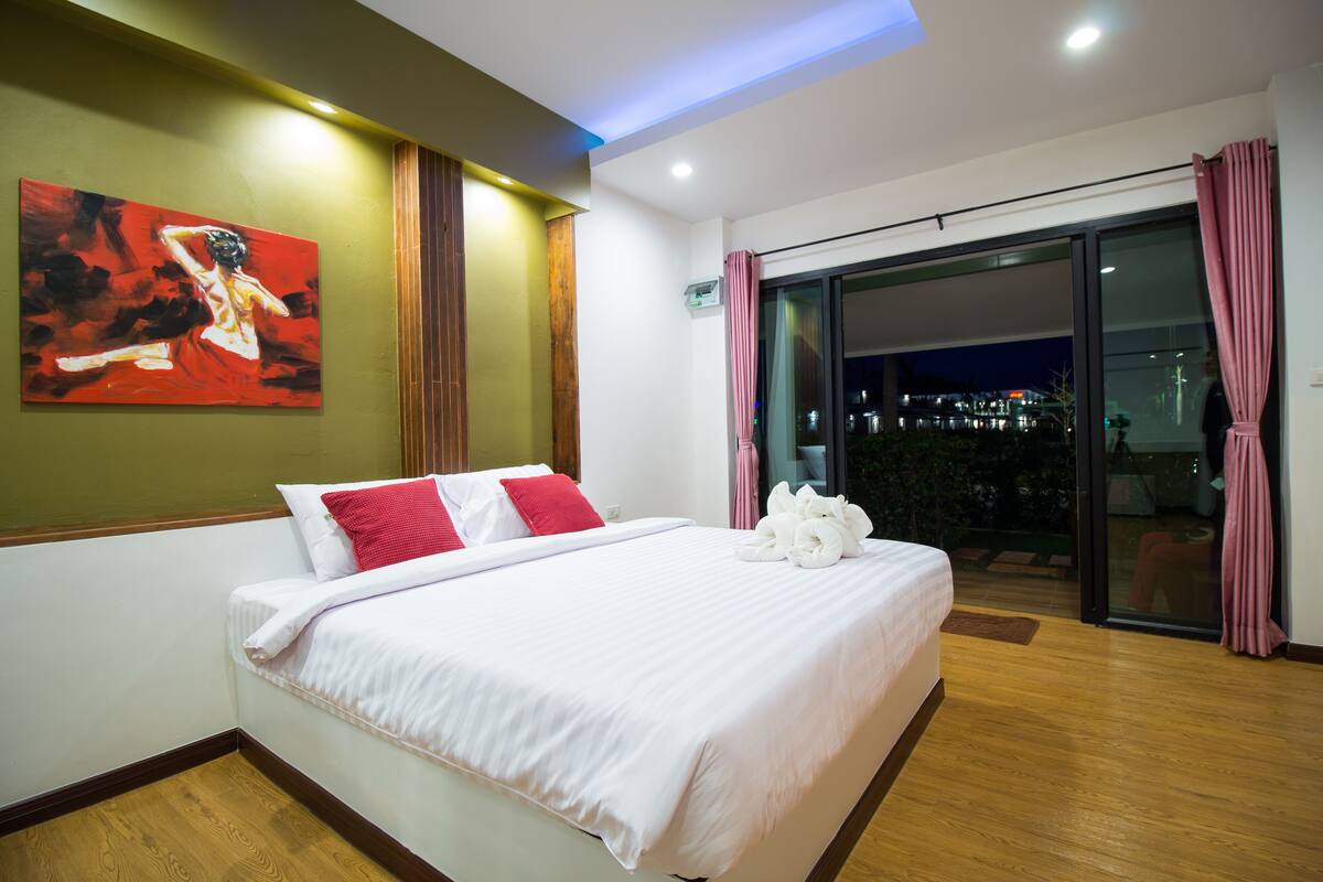Guest House | Minibar, tempat tidur lipat/tambahan, Wi-Fi gratis, dan seprai linen