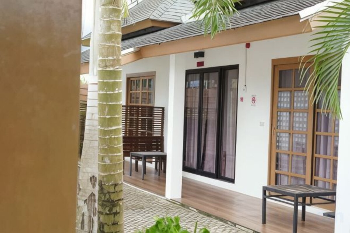 Guest House With King Bed