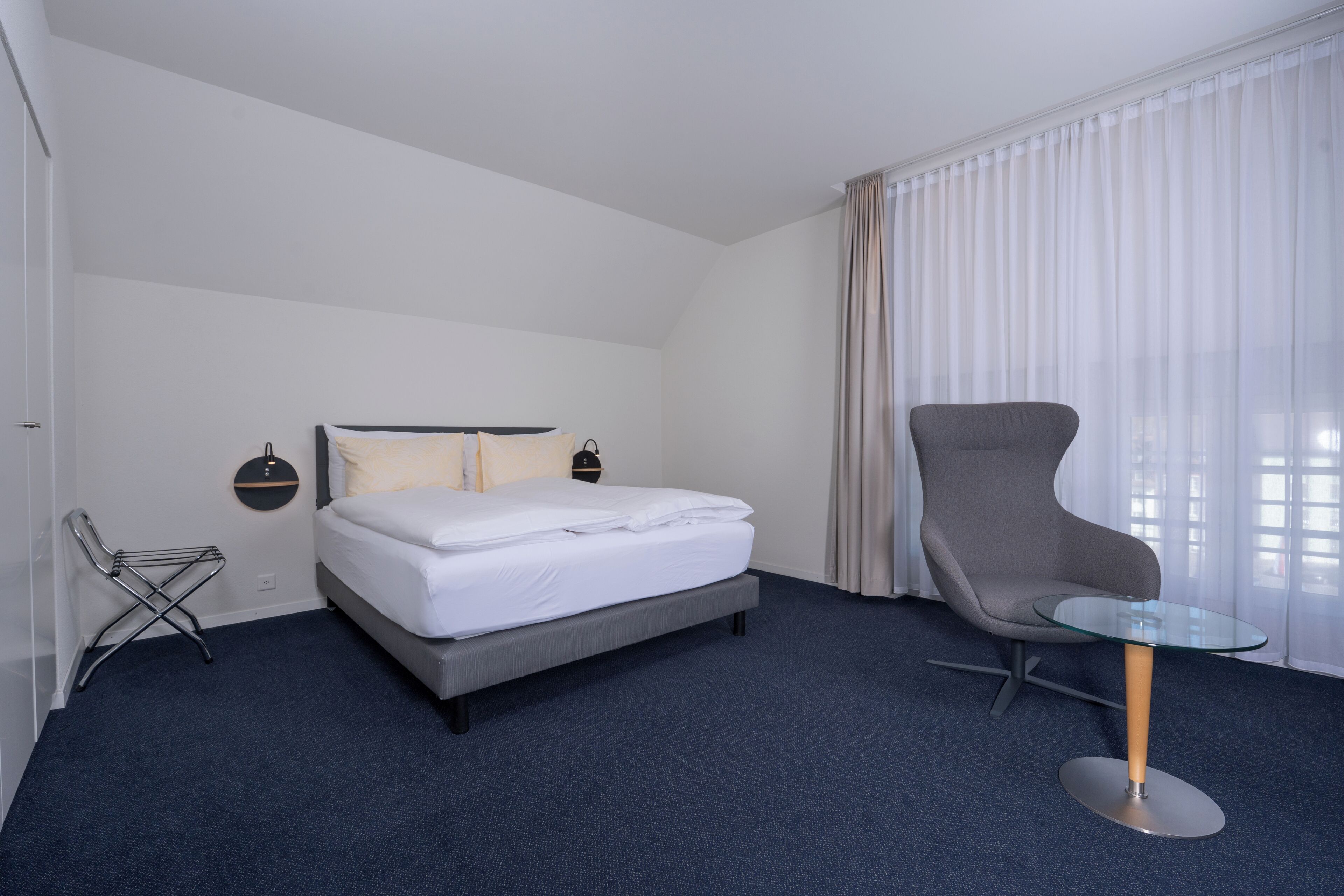 Deluxe dubbelrum | Sängtillbehör av högsta kvalitet och minibar