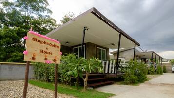 Standard Room | Terrace/patio