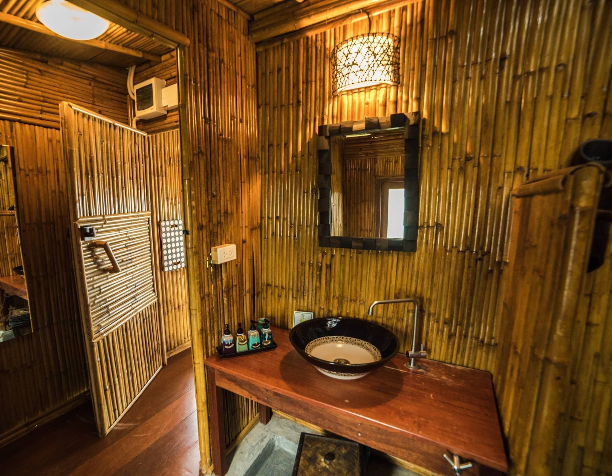 Bathroom | Shower, rainfall showerhead, free toiletries, towels