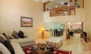 Appartement Duplex Deluxe, 2 chambres | Salle de séjour