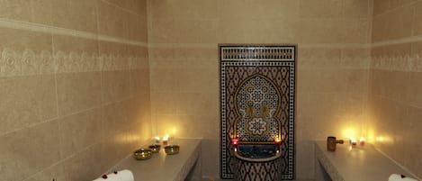 Sauna, ruang uap, pemandian Turki/hammam, dan perawatan tubuh