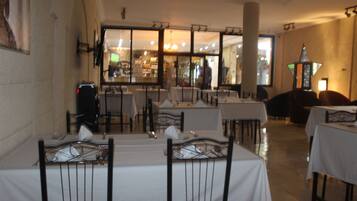 Se sirven comidas y cenas