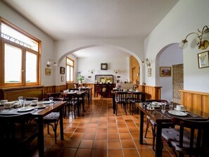 Restaurant - Hotel Rural Picos de Europa (Posada de Valdeon)