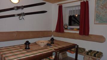 TĂ€gliches FrĂŒhstĂŒcksbuffet (90 CZK pro Person)