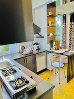 Premium Studio, 1 Bedroom | 1 bedroom, Egyptian cotton sheets, premium bedding, minibar