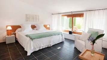 Villa Deluxe, 1 habitación, sauna, en la zona del jardín (Vil·la Empordà) | Caja fuerte, decoración individual, mobiliario individual