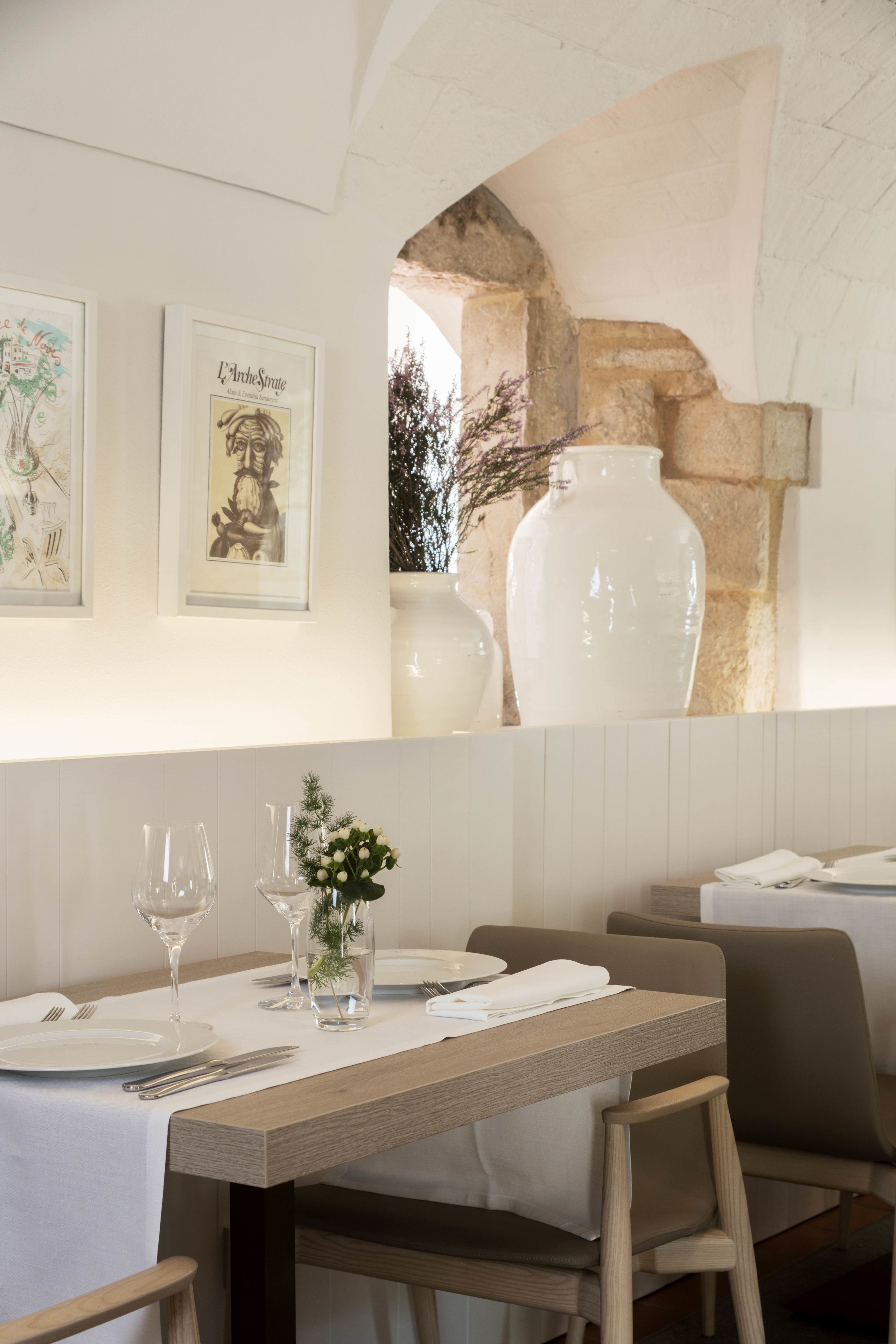 breakfast, lunch, dinner served; mediterranean cuisine