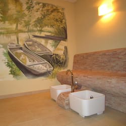 Soins corporels, massages aux pierres chaudes, soins du visage