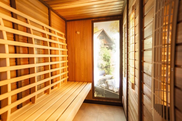 Soins corporels, massages aux pierres chaudes, soins du visage