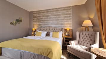 Premium-Doppelzimmer | Hochwertige Bettwaren, Minibar, Schreibtisch, schallisolierte Zimmer