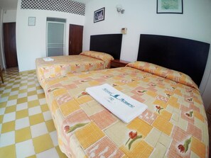 Iron/ironing board, free WiFi - Hotel Acuario Catemaco (Catemaco)