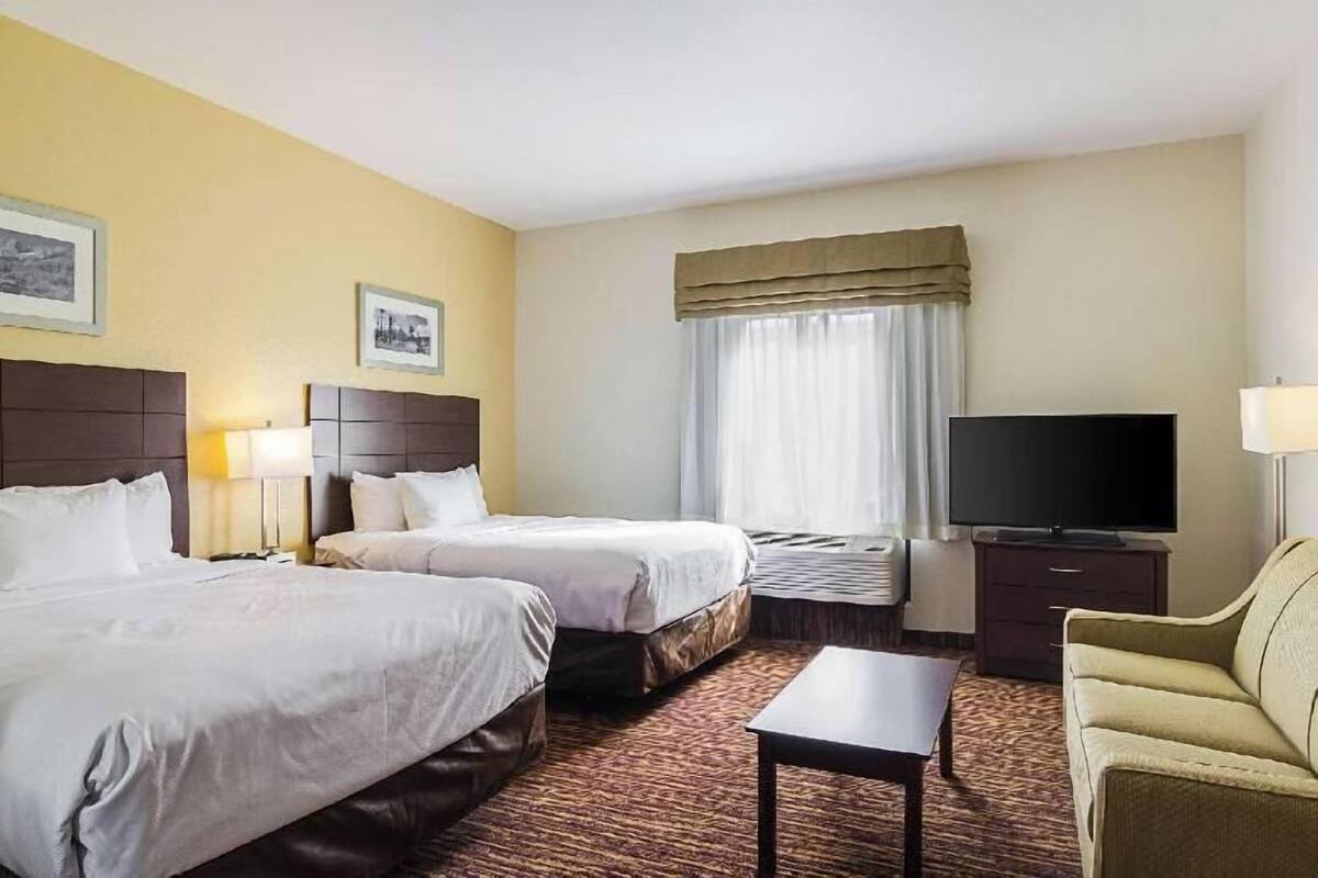 Blackout curtains, iron/ironing board, free WiFi, bed sheets