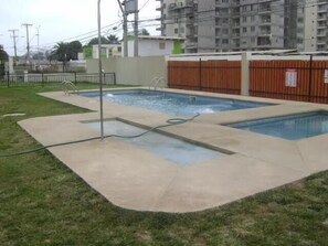 Seasonal outdoor pool - Departamento Edificio Urbano II (La Serena)