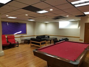 غرفة الألعاب