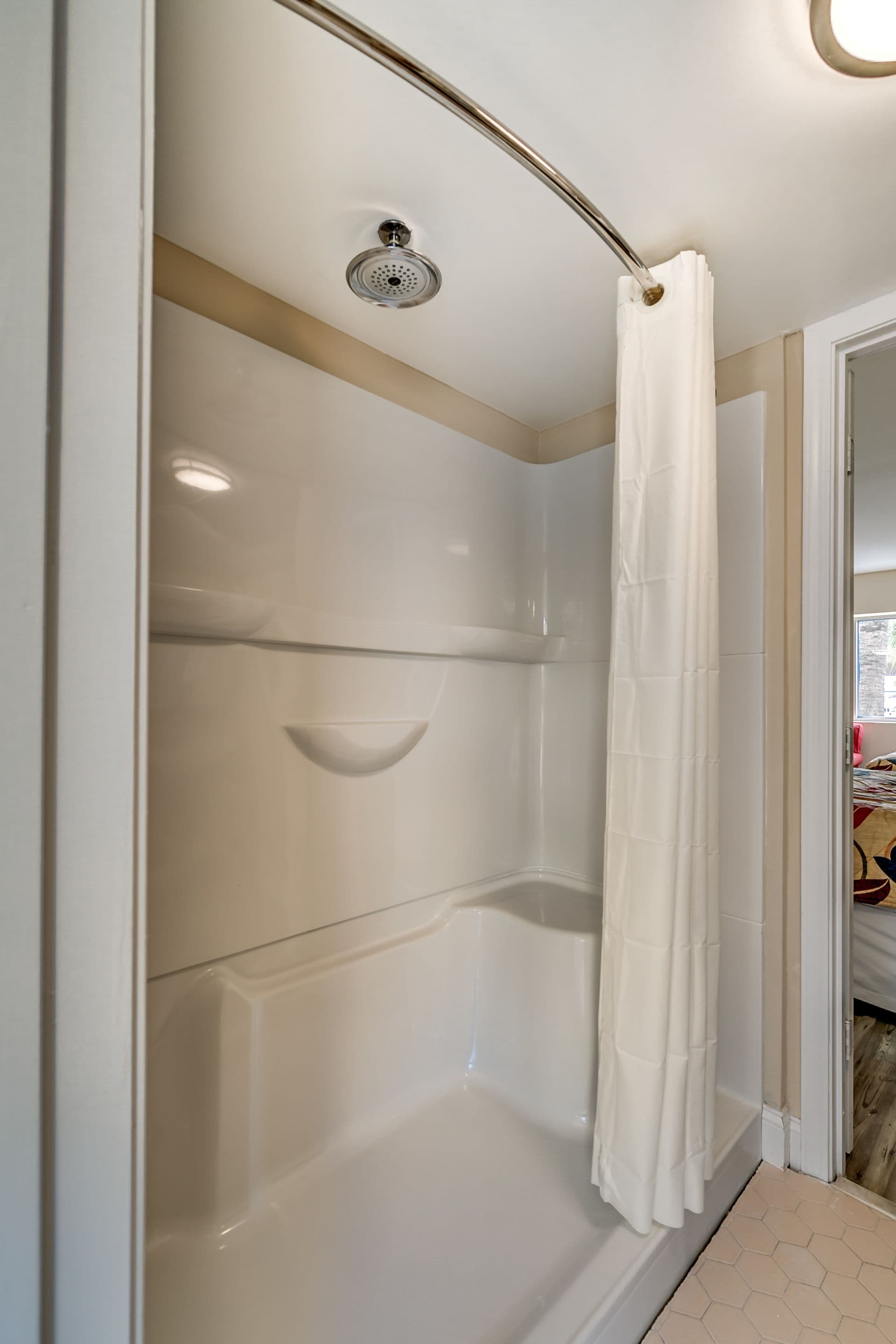 Foto - Beachcomber Inn & Suites