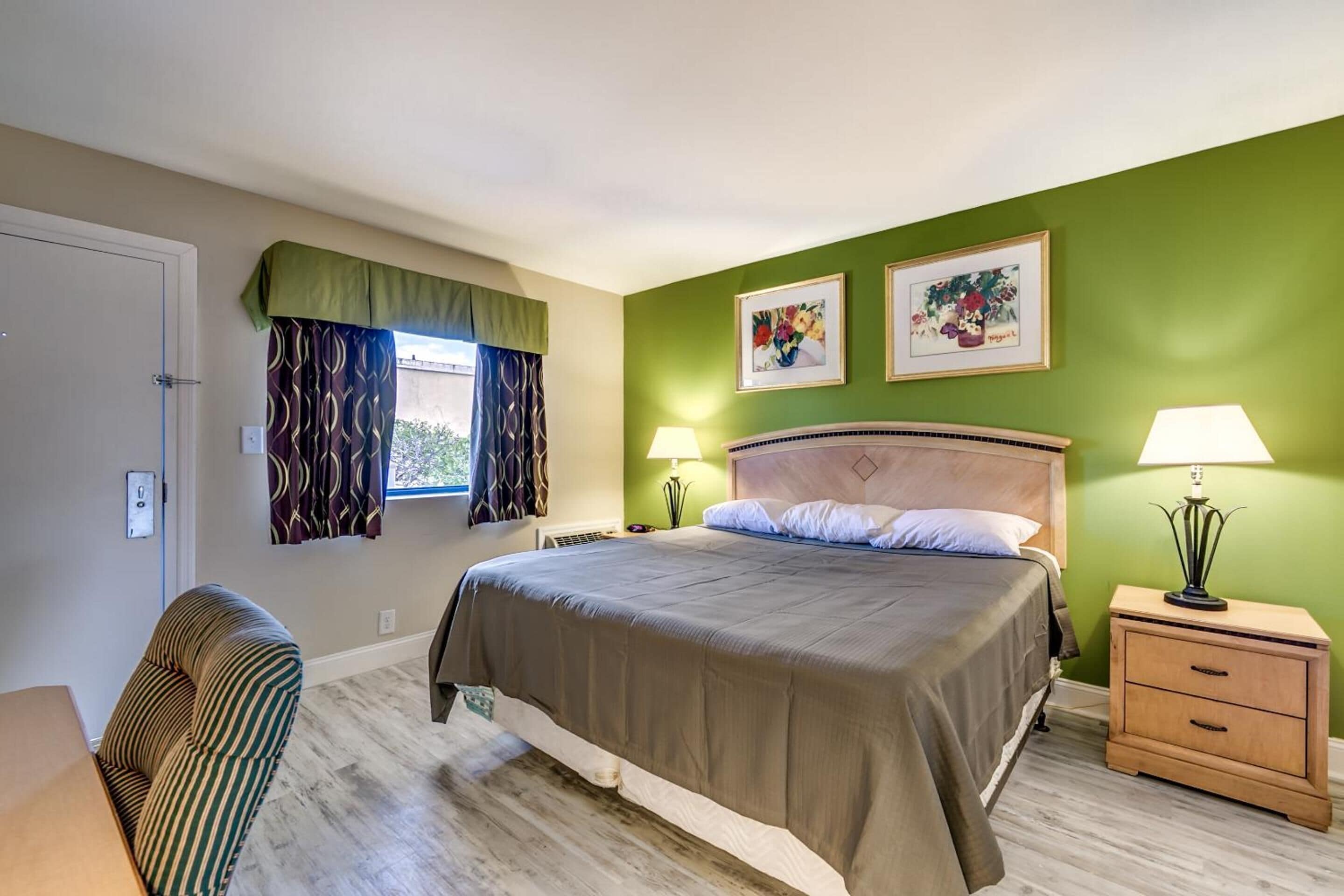 Foto - Beachcomber Inn & Suites