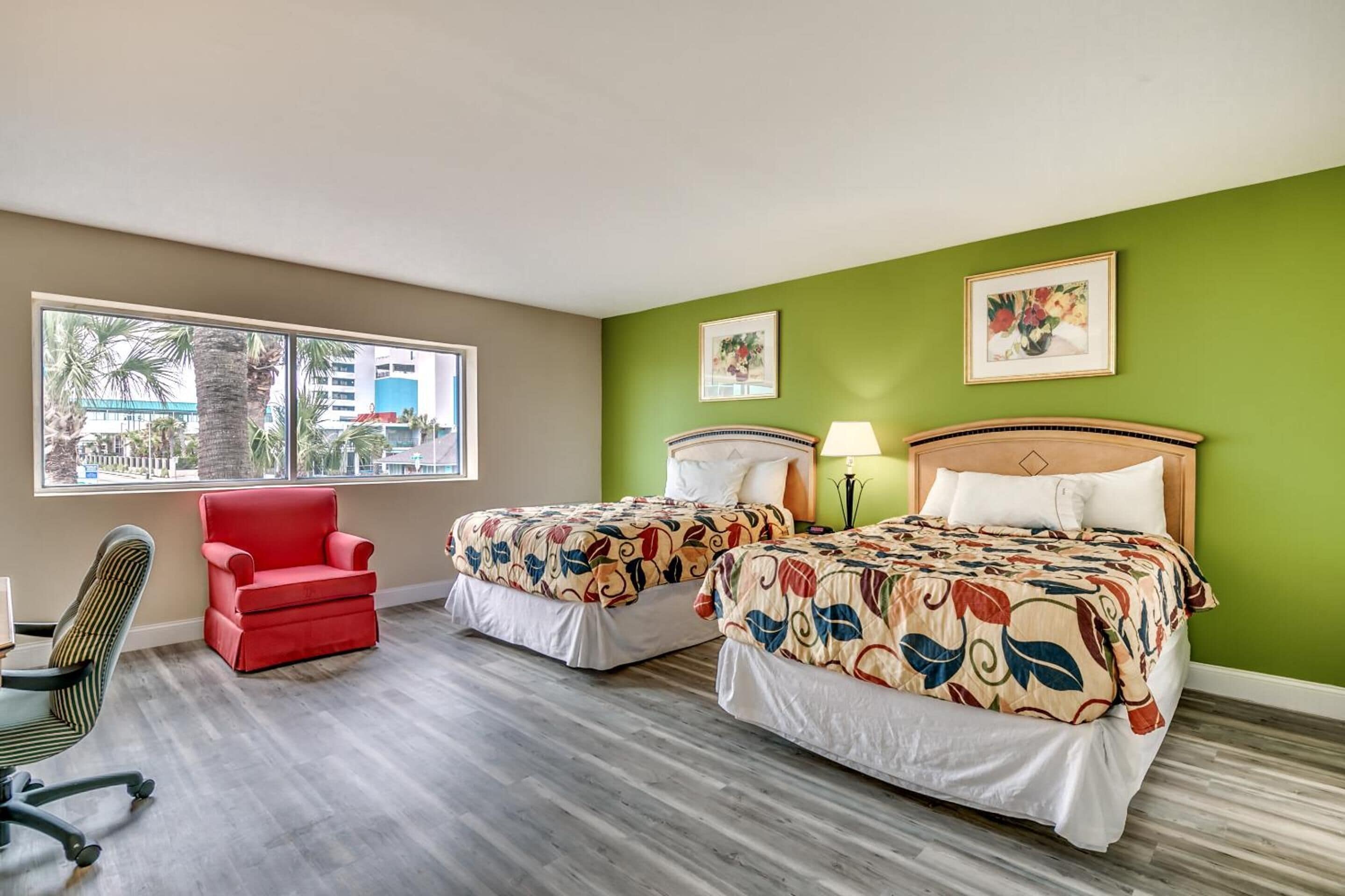 Foto - Beachcomber Inn & Suites