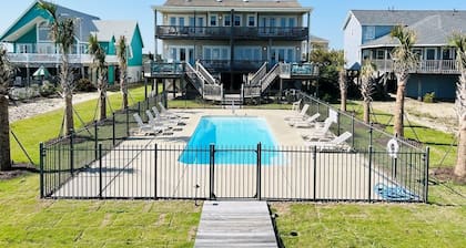 Avalon West- 5 Bedroom Home by RedAwning