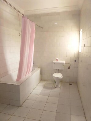 Luxury Room, 1 Double Bed | Bathroom | Towels
