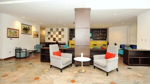 Sala de estar en el lobby