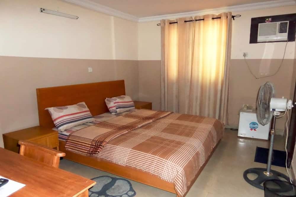 Wonder King Hotel