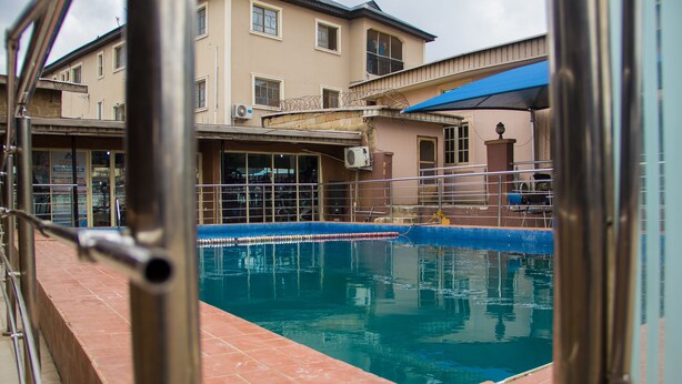 Outdoor pool - Ahi Residence (Lagos)