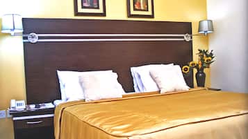 Desk, laptop workspace, free WiFi, bed sheets