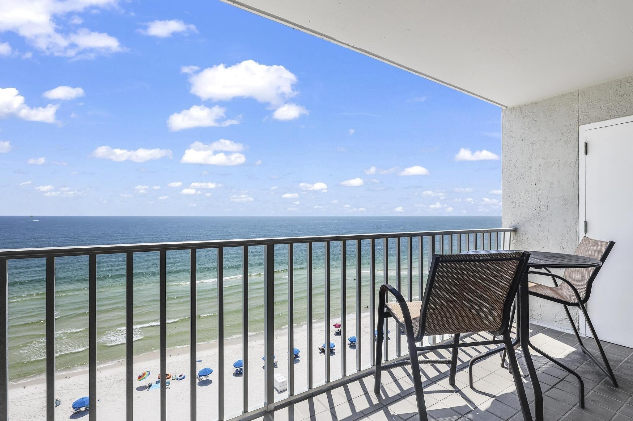 Condo, 2 Bedrooms | Property grounds