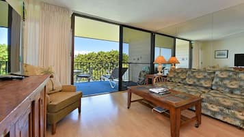 Appartement, 1 slaapkamer | Woonruimte | Een dvd-speler