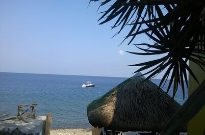 Meaco Hotel - Anilao