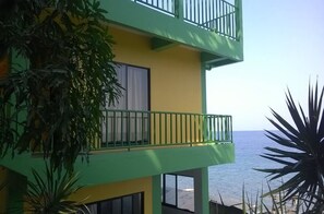 Exterior detail - Meaco Hotel - Anilao (Mabini)
