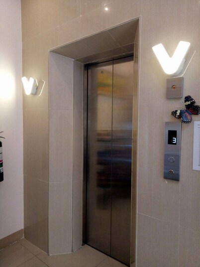 Meaco Royal Hotel - Taytay