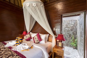 In-room safe, desk, blackout drapes, free WiFi