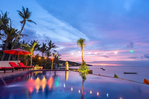 Outdoor pool, sun loungers