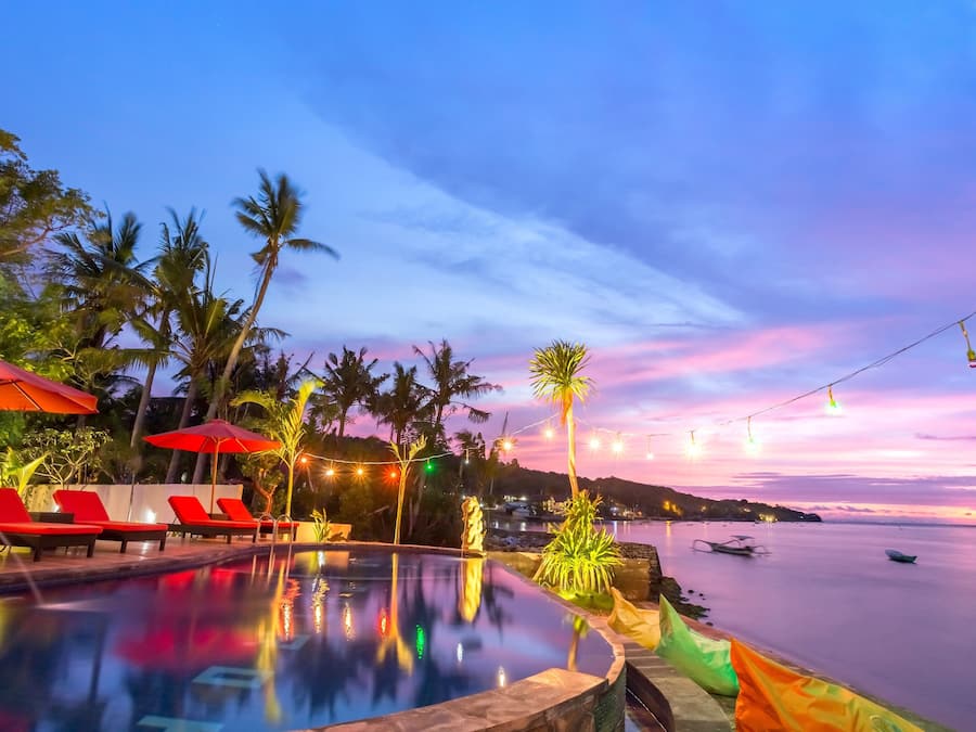 Outdoor pool, pool loungers