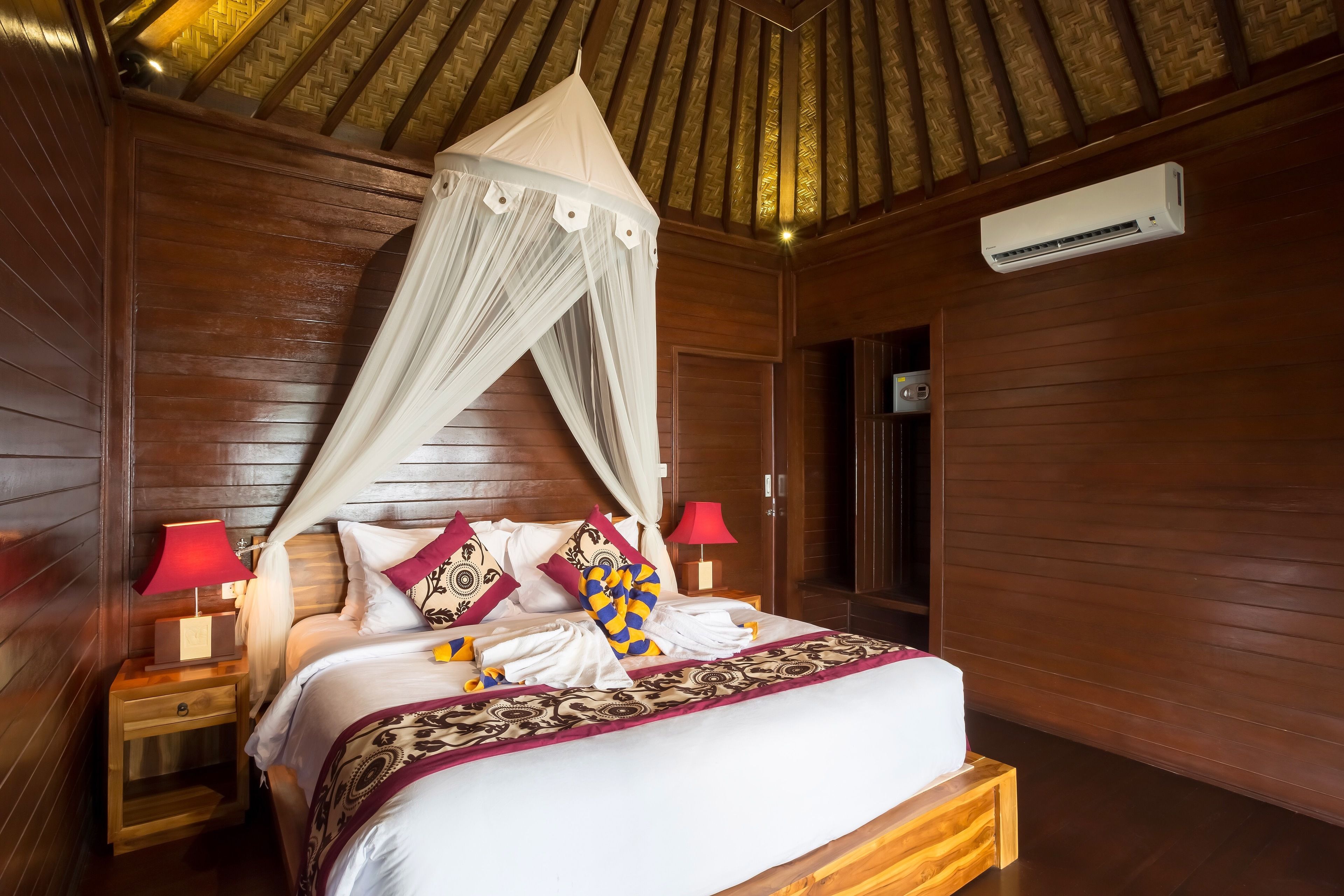 in-room safe, desk, blackout curtains, rollaway beds