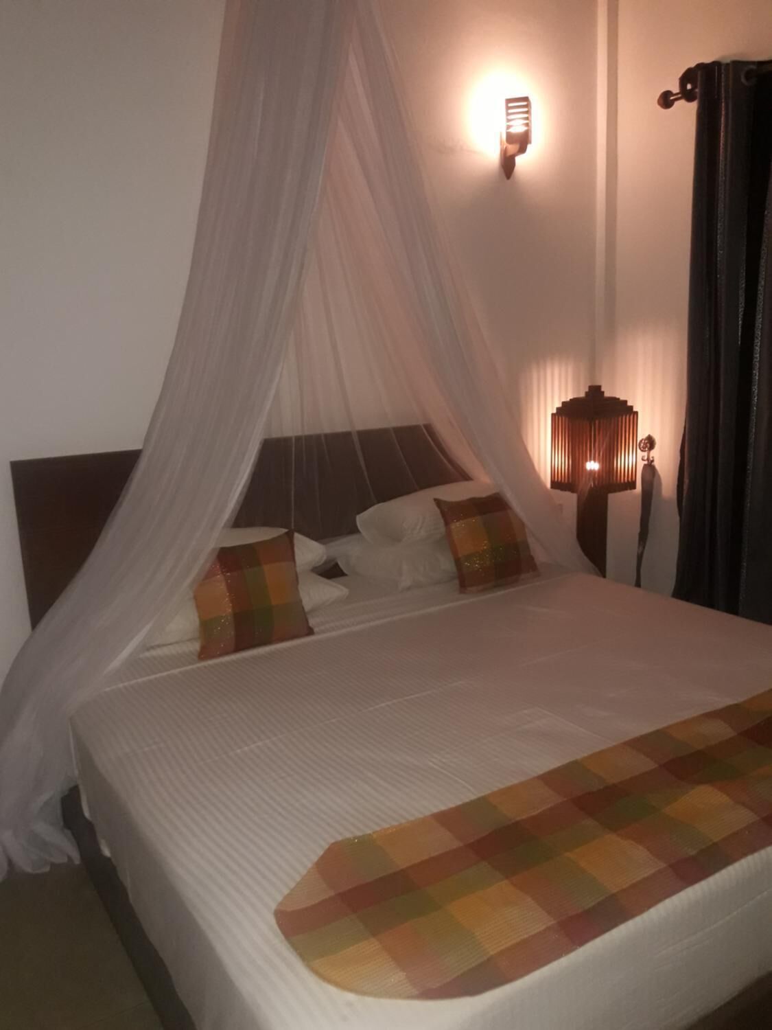 Iron/ironing board, free WiFi