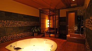 Shower, free toiletries, slippers, electronic bidet