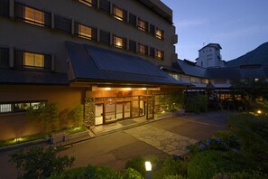 Exterior - Kamimokuonsen Tatsumikan (Minakami)